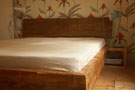 Heavy-frame bed